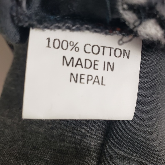 Leopards and Roses gray and multi color tunic A6 - Picture 7 of 7